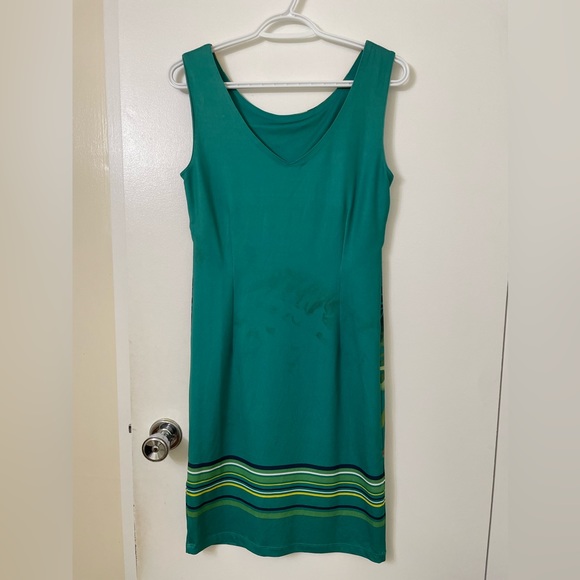 Floral Green print dress - Picture 2 of 2